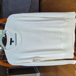 Banana Republic Women's Cream Crew Neck Sweater